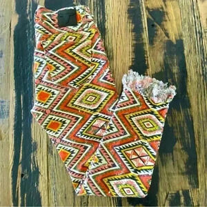 Lucky & Blessed Mid-Rise Ankle Skinny Fringed Hem Aztec Print Size 6
